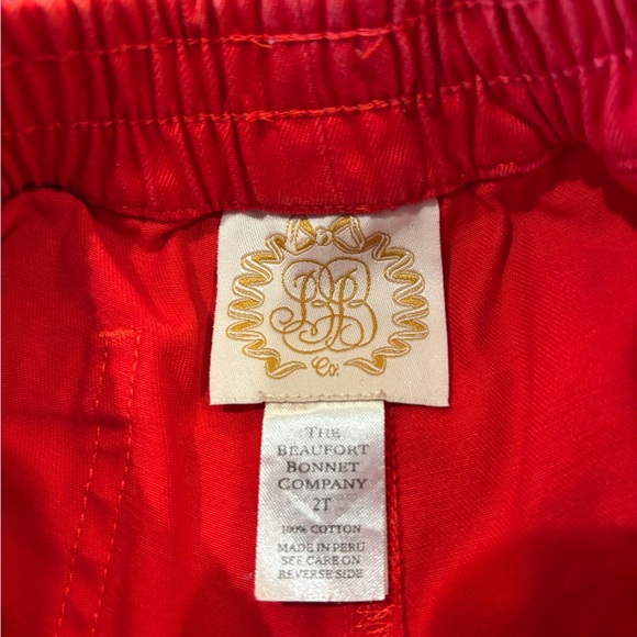 The Beaufort Bonnet Company Red Shorts 2T - Picture 2 of 3